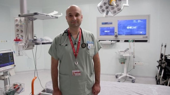 Bilim Kurulu Üyesi Doç. Dr. Afşin Emre Kayıpmaz'dan 'ev ziyaretinde bulunmayın' uyarısı