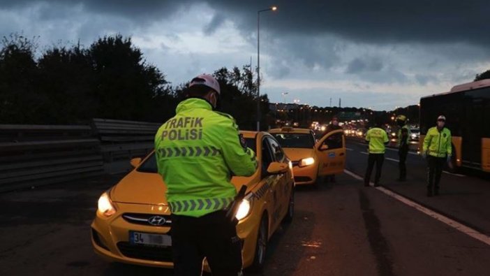 Korona tedbirlerine uymayan 4 bin 922 kişiye ceza verildi