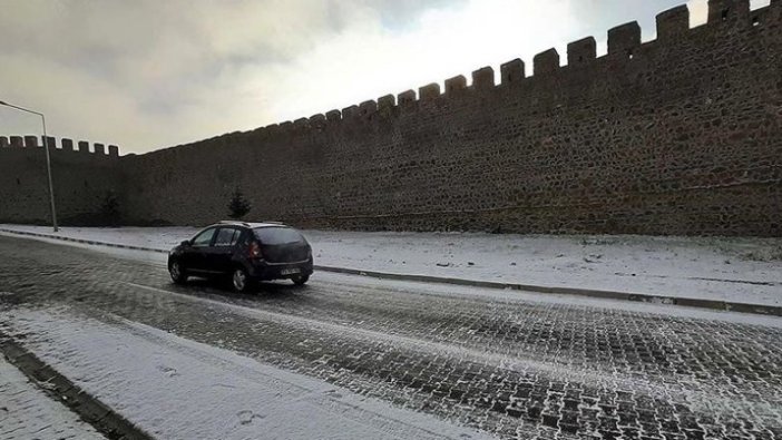 Meteorolojiden sağanak ve kar uyarısı