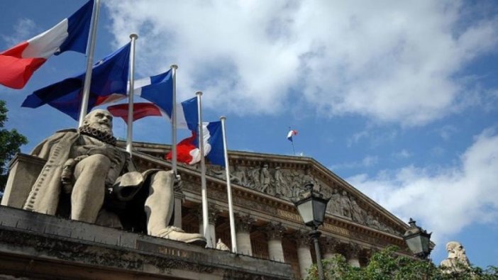 Fransa, Brexit'e ilişkin anlaşmayı beğenmezse veto edecek
