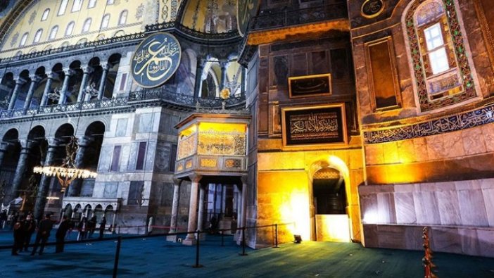 Cumhurbaşkanı Erdoğan Ayasofya Camisi'ne hat levhası bağışladı