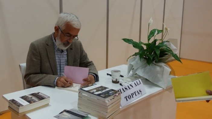 Yazar Hasan Ali Toptaş'a verilecek Mersin Kenti Edebiyat Ödülü geri alındı