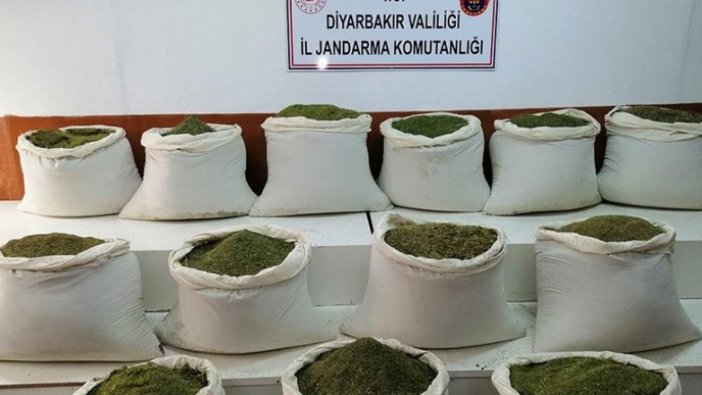 Diyarbakır'ın Lice ilçesi kırsalında 1 ton 16 kilogram esrar ele geçirildi