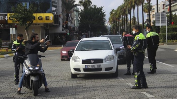 Antalya'da Kovid-19 vaka sayısı yüzde 100 düşüş gösterdi