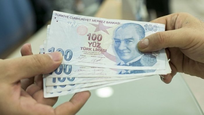 Baba, üniversite mezunu işsiz çocuğuna yardım nafakası ödeyecek