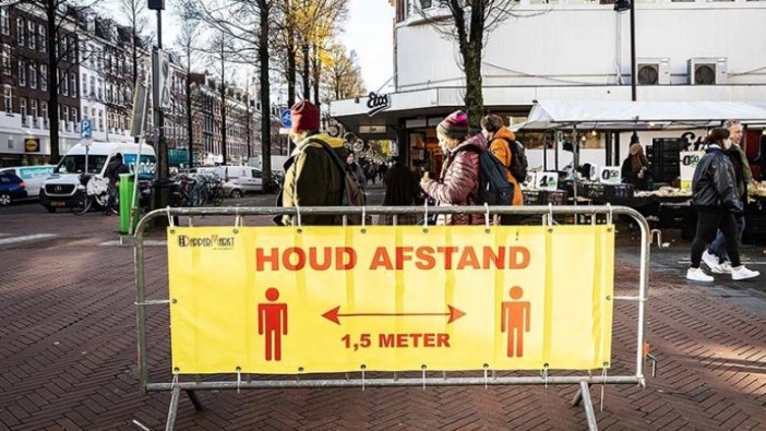 Hollanda İngiltere'ye uçuşları 'şartlı' olarak yeniden açtı