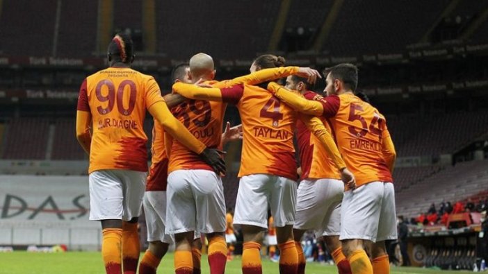 Galatasaray'ın Trabzonspor maçı kadrosu belli oldu