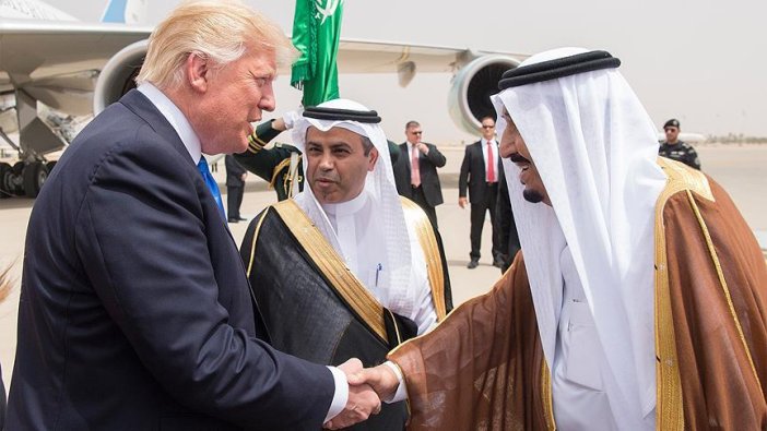 Trump ilk yurt dışı ziyaretini Arabistan'a yaptı