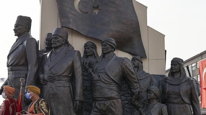 Atatürk'ün Ankara'ya gelişinin 101. yılı törenlerle kutlandı