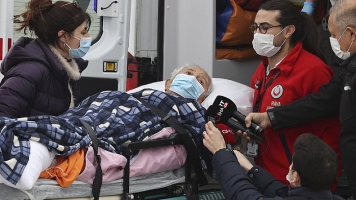 ABD'de yaşayan Türk halk bilimci İlhan Başgöz ambulans uçakla Türkiye'ye getirildi