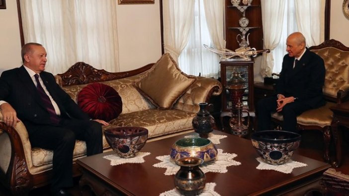 Cumhurbaşkanı Erdoğan MHP Genel Başkanı Bahçeli'yi evinde ziyaret etti