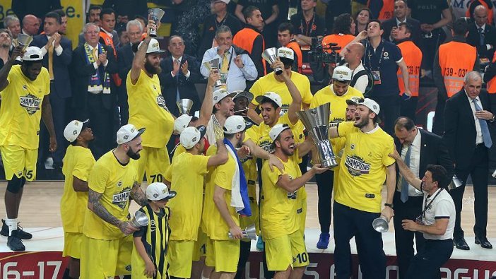 Fenerbahçe şampiyonluğu taraftarıyla kutlayacak