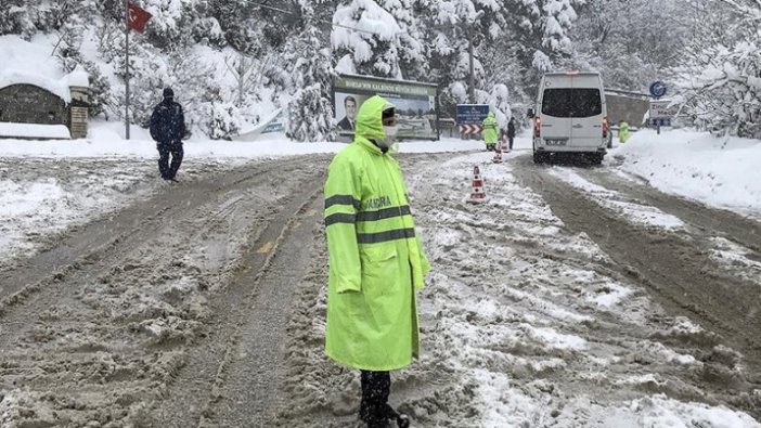 Uludağ'da kar kalınlığı 1 metreye ulaştı
