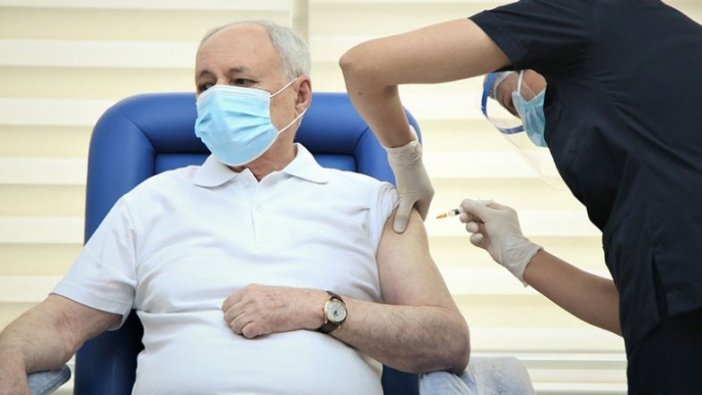 Azerbaycan'da Kovid-19'a karşı aşılama başladı