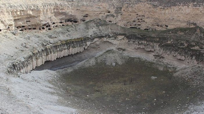Konya'daki Çıralı Obruğu kurudu