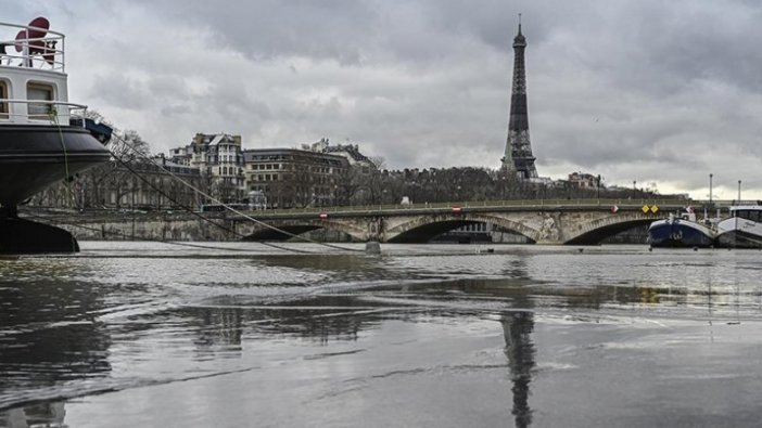 Fransa'da 17 bölgede sel alarmı