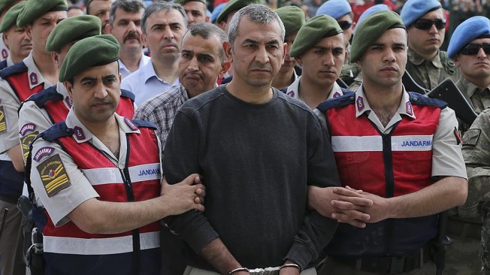 Darbe planlayıcılarının savunmaları alınıyor