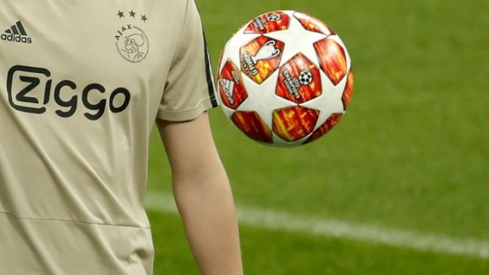 Ajax, Haller'i UEFA Avrupa Ligi'nde oynatamayacak