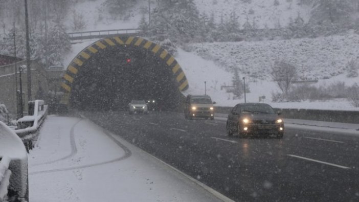 Bolu Dağı'nda kar etkisini artırdı