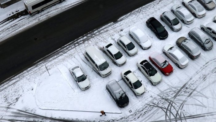 Kayseri'de kar yağışı etkili oluyor