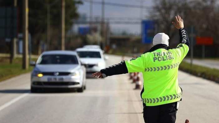 Kısıtlamaları ihlal eden 25 bin 439 kişi hakkında işlem yapıldı