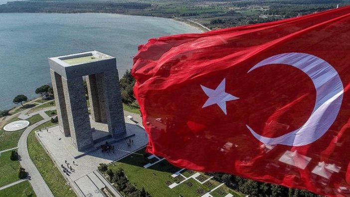 Çanakkale Şehitliği'nde 18 Mart'ta 81 Türk bayrağı göndere çekilecek