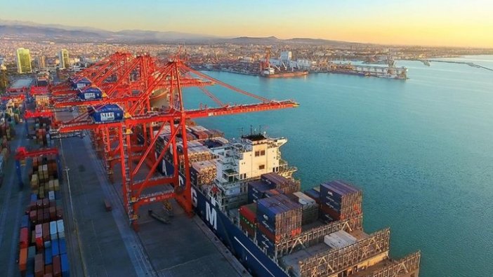 Mersin Limanı'na aynı anda iki mega konteyner gemisi yanaşabilecek