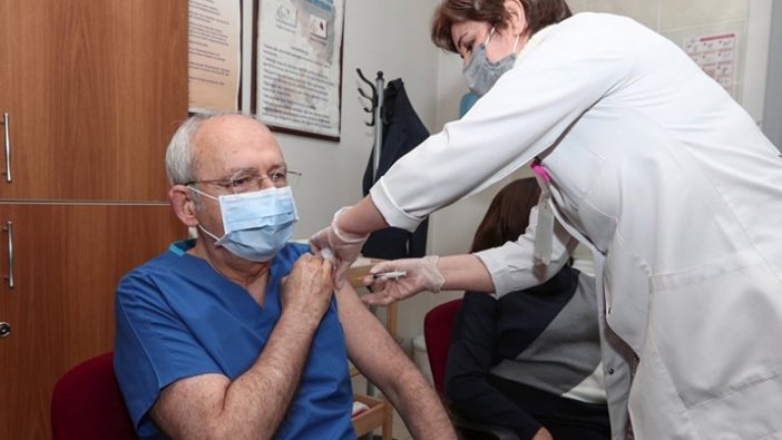 CHP Genel Başkanı Kılıçdaroğlu, Kovid-19 aşısının ikinci dozunu yaptırdı