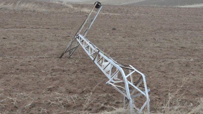 Yozgat'ta hortum hasara neden oldu