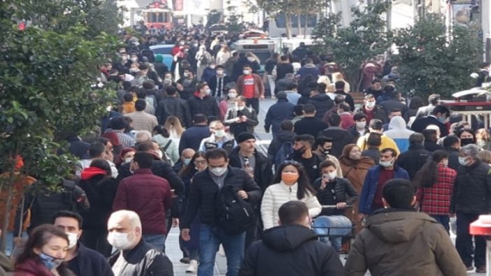 İstiklal Caddesi ve sahillerde yoğunluk