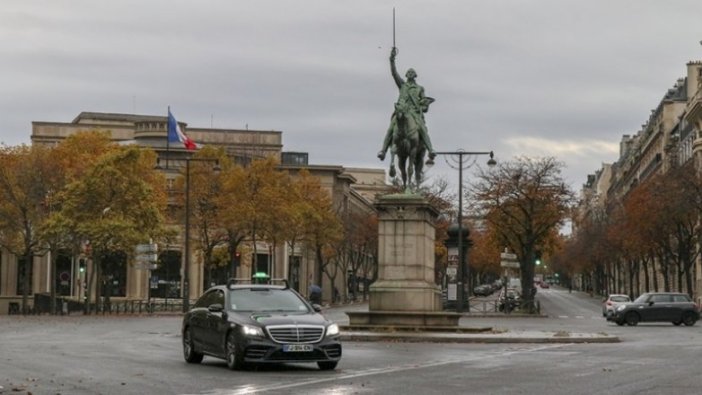 Fransa'da son 24 saatte 43 bin 284 Kovid-19 vakası görüldü