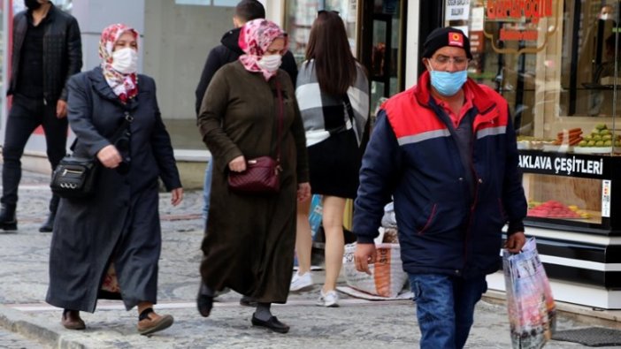 Edirne'de vatandaşlar 'eş-dost' ziyaretleri yapanlara sitem ediyor