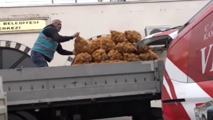 TMO'nun çiftçiden aldığı patates ve soğanlar Ankara'da 89 bin 404 ihtiyaç sahibi haneye dağıtılmaya başlandı