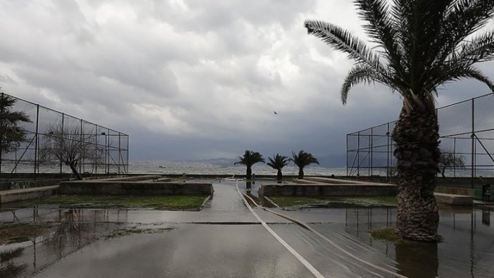 Marmara'nın güney ve batısı ile Ege Bölgesi'nde yarın kuvvetli rüzgar bekleniyor