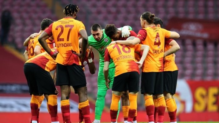 Galatasaray'ın Antalyaspor maçı kamp kadrosu belli oldu