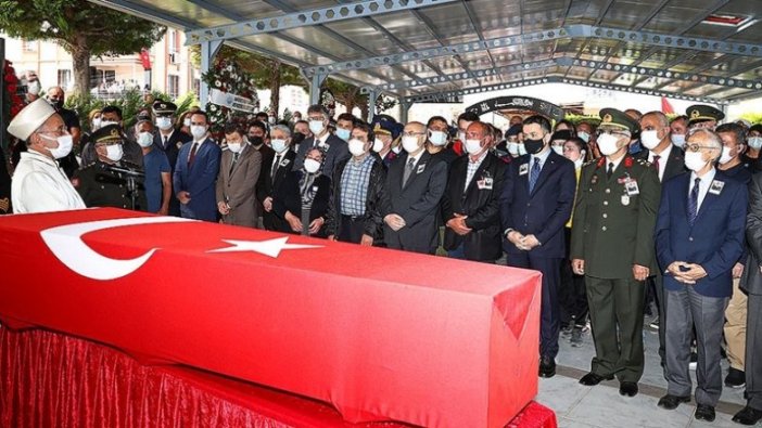 Şehit Teğmen Mehmet Kıvık İzmir'de son yolculuğuna uğurlandı