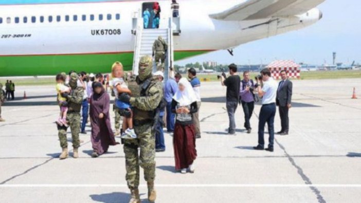 Özbekistan Suriye'den 93 vatandaşını tahliye etti