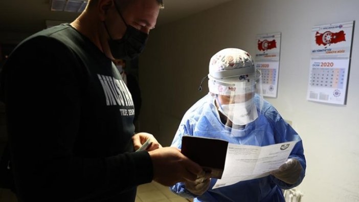 Avrupa'ya açılan sınır kapılarında 'PCR testi ibrazı zorunluluğu' uygulaması sürüyor