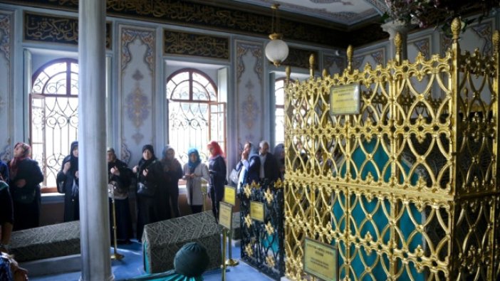 Maltepe’de inanç turları sürüyor