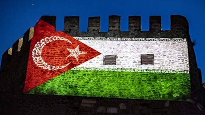 Ankara Kalesi, Filistin'e destek için ışıklandırıldı