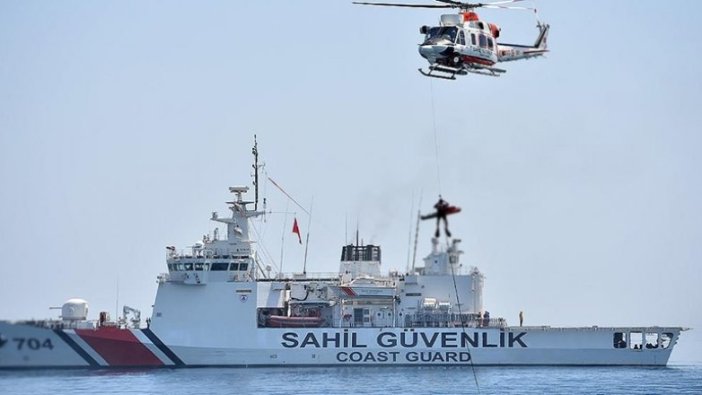 Suriye açıklarında bir gemide 1,5 tonun üzerinde esrar ele geçirildi