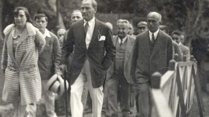 Atatürk Araştırma Merkezinden özel Atatürk fotoğrafları