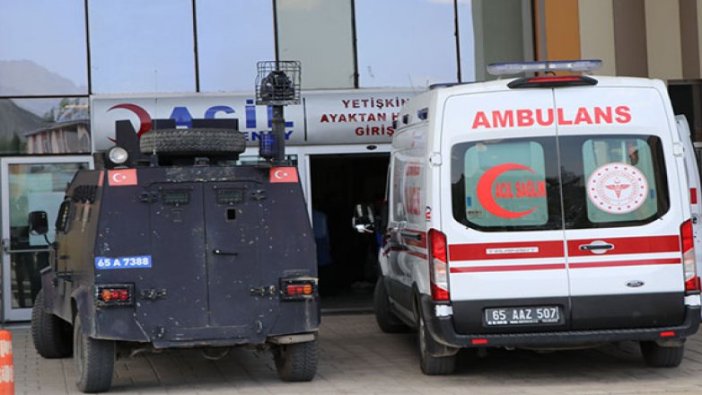 Hastanede 2 doktor, 2 güvenlik görevlisi ile polis ve jandarmayı darbetti