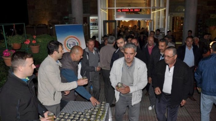 Teravih sonrası  limonata ikramı