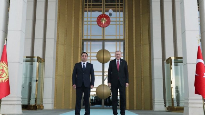 Erdoğan, Kırgız mevkidaşı ile görüştü