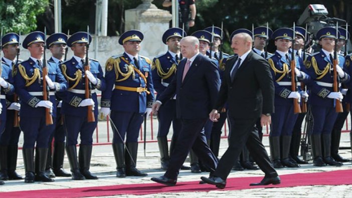 Erdoğan, Şuşa’da resmi törenle karşılandı