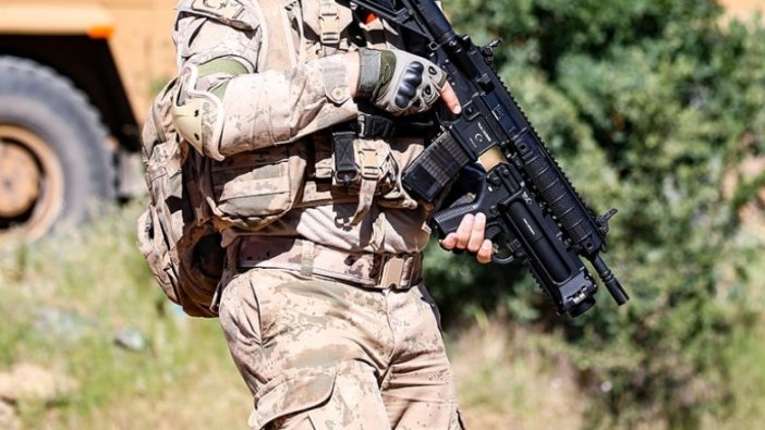 Bitlis'te Eren-11 operasyonları kapsamında 2 terörist etkisiz hale getirildi