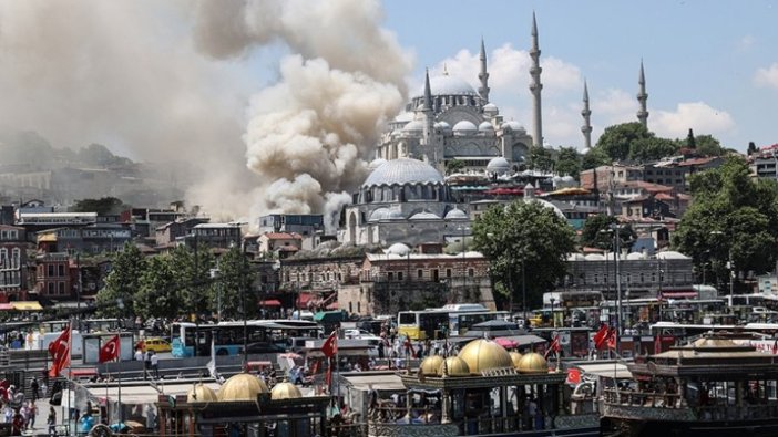 Fatih'te iş yeri yangını