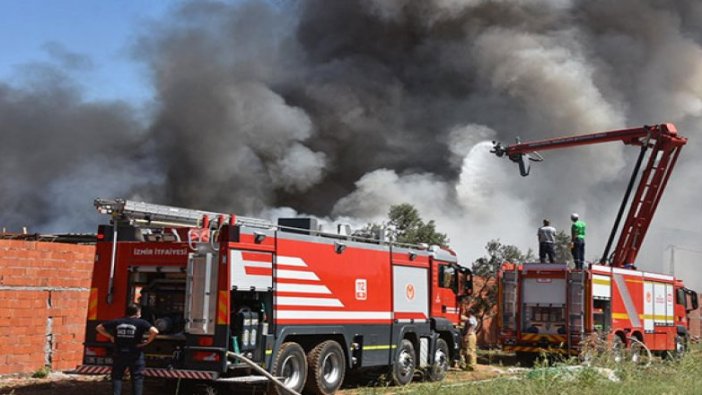 İzmir'de korkutan yangın