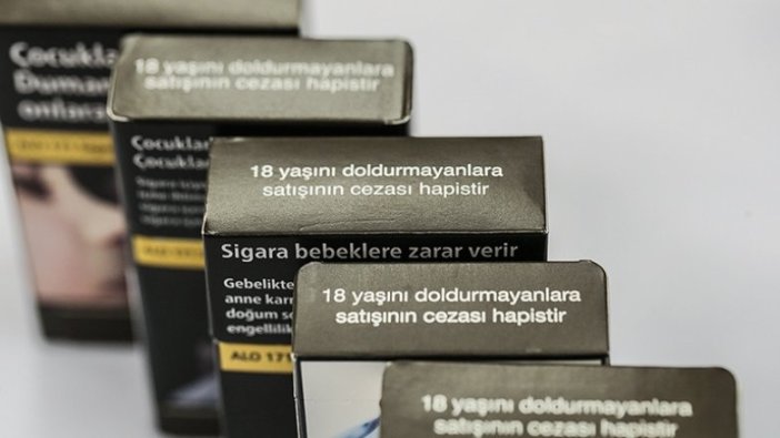 Sigara paketlerinin arkasındaki sağlık uyarısı alanı yüzde 85'ten yüzde 100'e çıkarıldı